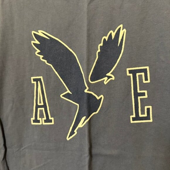 Lot of 3 American Eagle Outfitters T Shirts - Picture 2 of 13